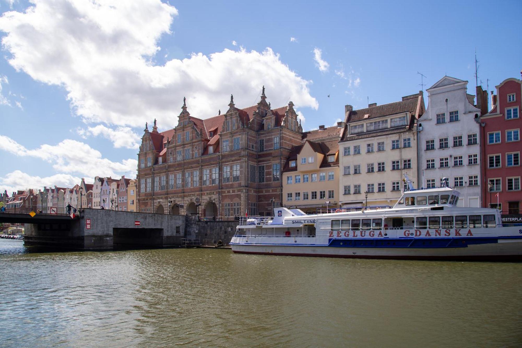 Apartamenty Szlachecki I Pod Artusem Gdansk Exterior photo