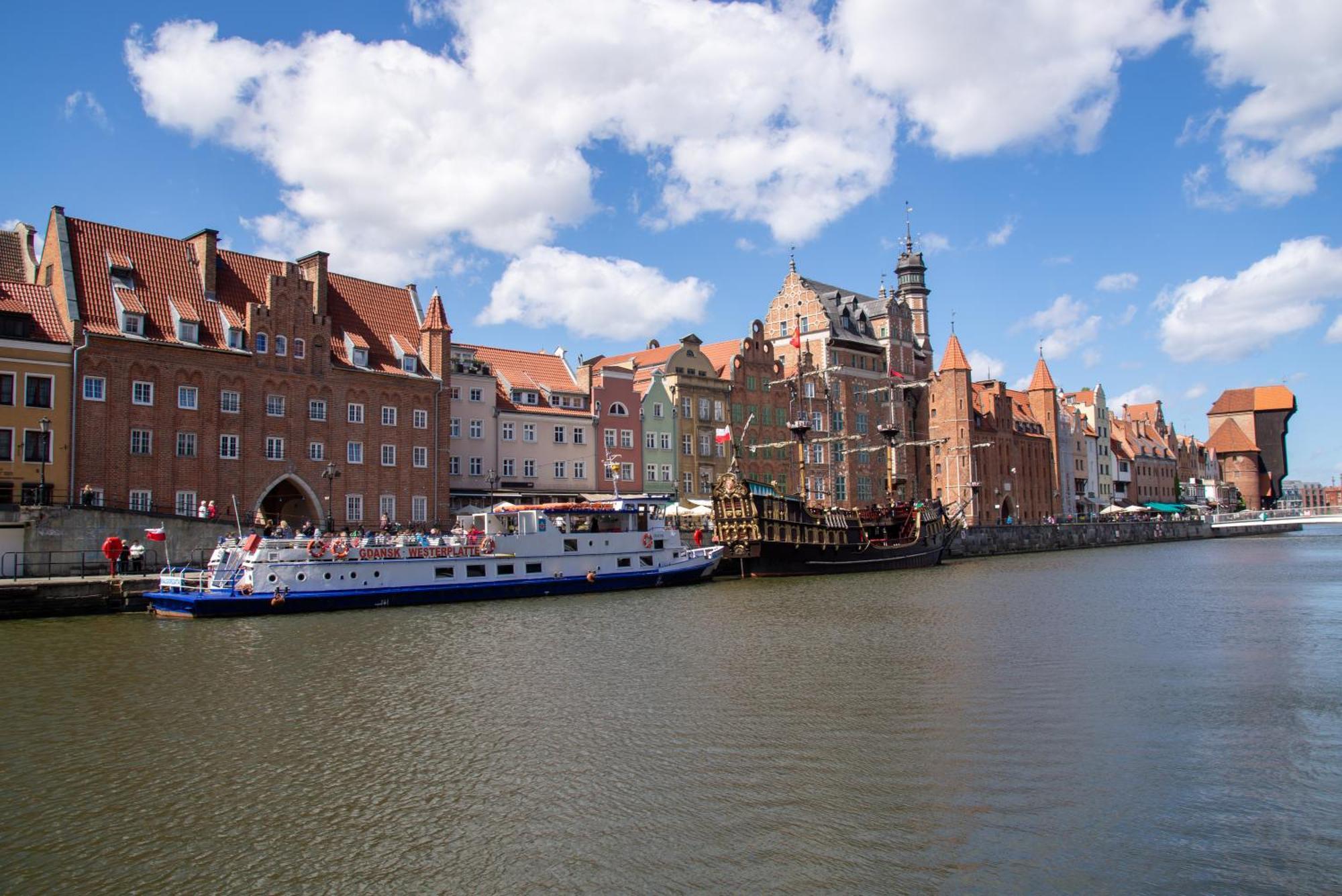 Apartamenty Szlachecki I Pod Artusem Gdansk Exterior photo