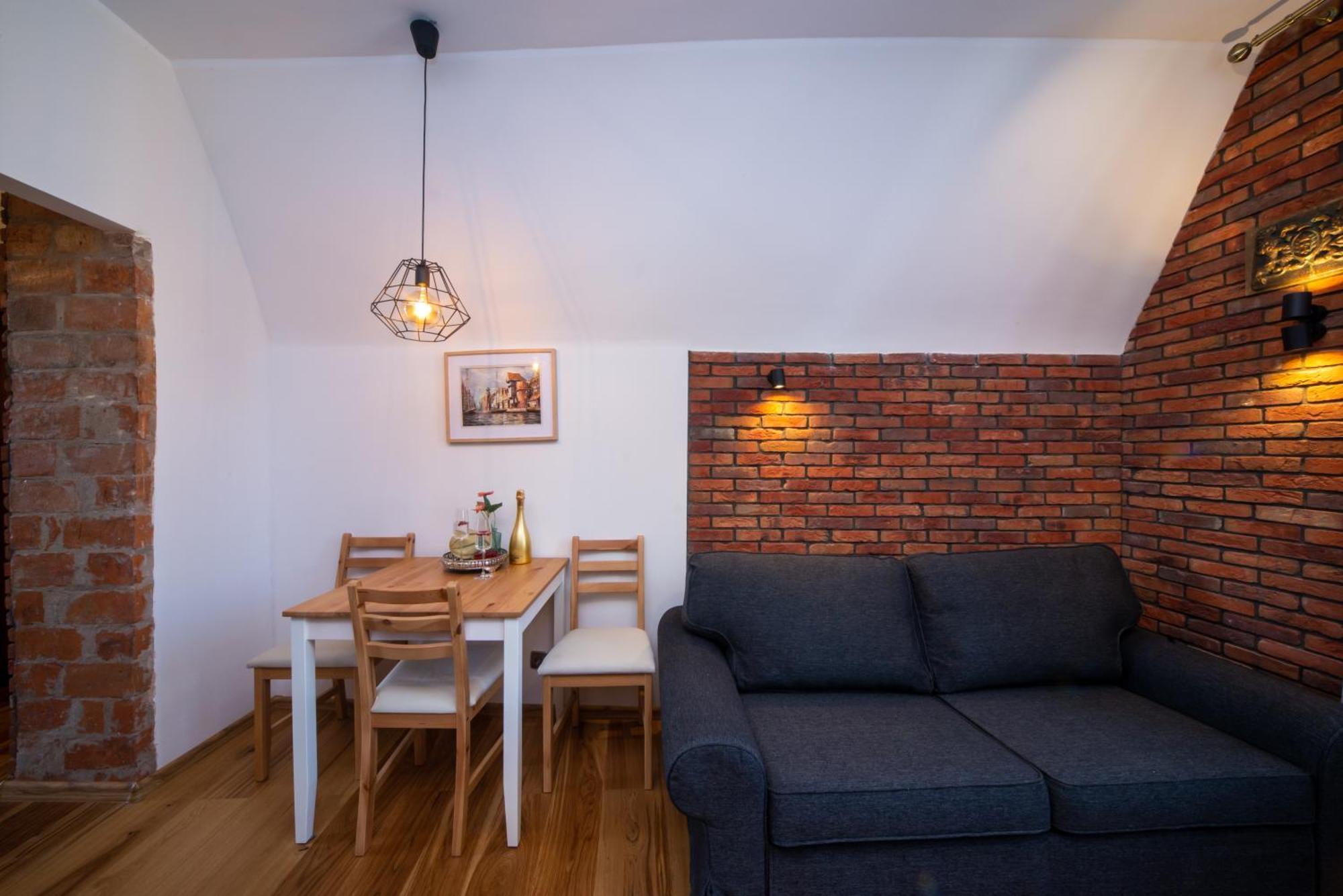 Apartamenty Szlachecki I Pod Artusem Gdansk Exterior photo